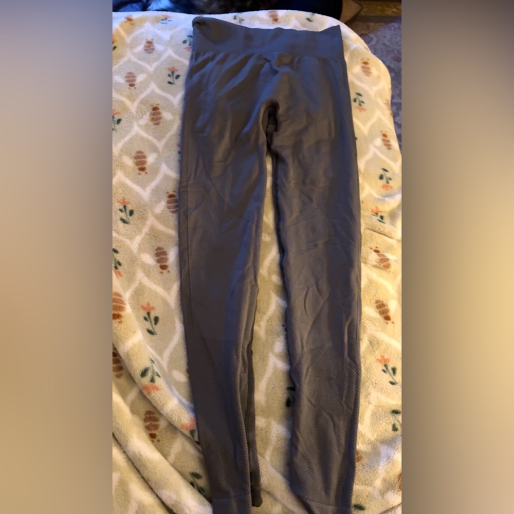 Women's Gray and black Leggings two pairs